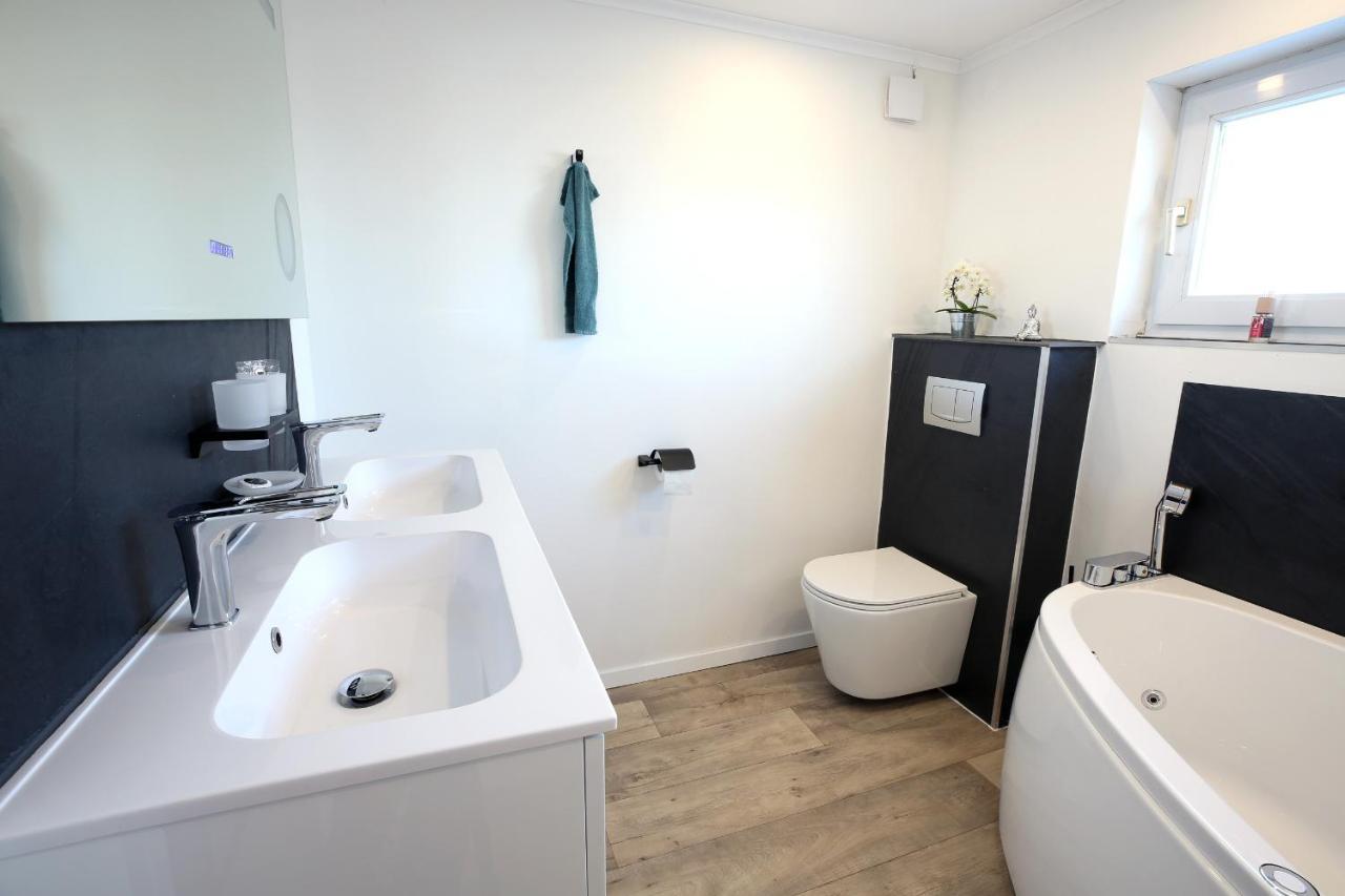 Marias Guest House Эюнаттен Экстерьер фото